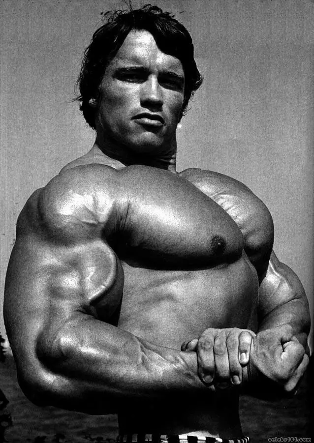One of the best bodybuilding poses, the side chest.